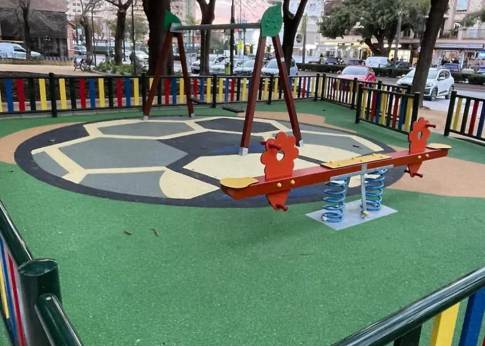 Beautiful 3 Bedrooms, 2 Baths, Balcony,