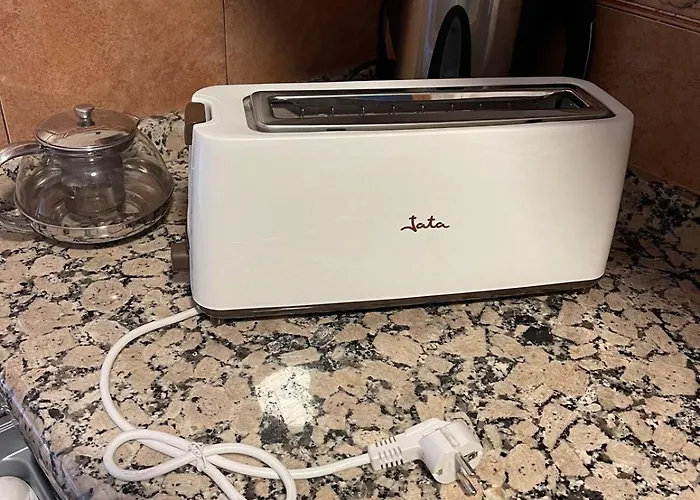 Beautiful 3 Bedrooms, 2 Baths, Balcony, Fuengirola