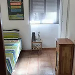アパート Beautiful 3 Bedrooms, 2 Baths, Balcony, フエンヒロラ