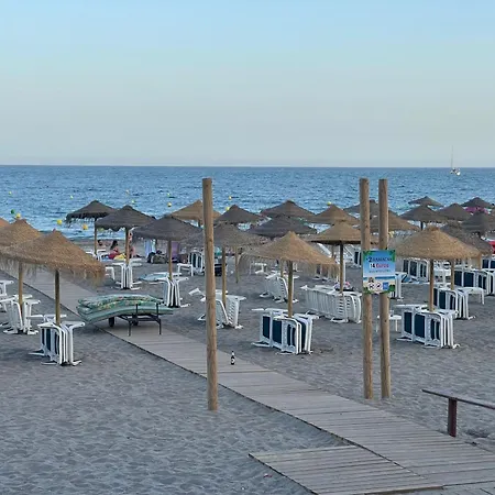 Beautiful 3 Bedrooms, 2 Baths, Balcony, Апартаменты