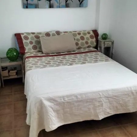 Beautiful 3 Bedrooms, 2 Baths, Balcony,