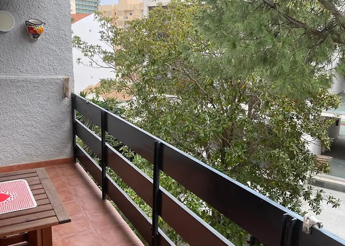 Beautiful 3 Bedrooms, 2 Baths, Balcony, Apartment *