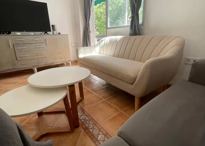 Апартаменты Beautiful 3 Bedrooms, 2 Baths, Balcony, *