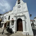 Apartment Beautiful 3 Bedrooms, 2 Baths, Balcony, *