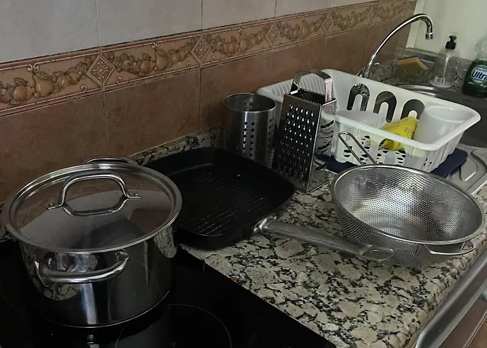 Beautiful 3 Bedrooms, 2 Baths, Balcony, *