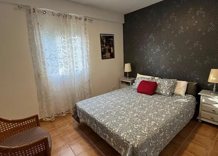 Beautiful 3 Bedrooms, 2 Baths, Balcony,