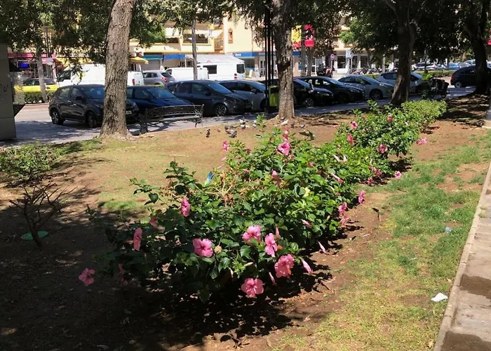 Beautiful 3 Bedrooms, 2 Baths, Balcony, Appartement